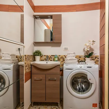 Universal カットーリカ